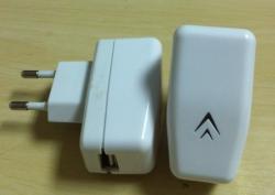 Зарядное устройство USB charger 220V QRX-L011 5-5.5V  2.1A купить по низкой цене